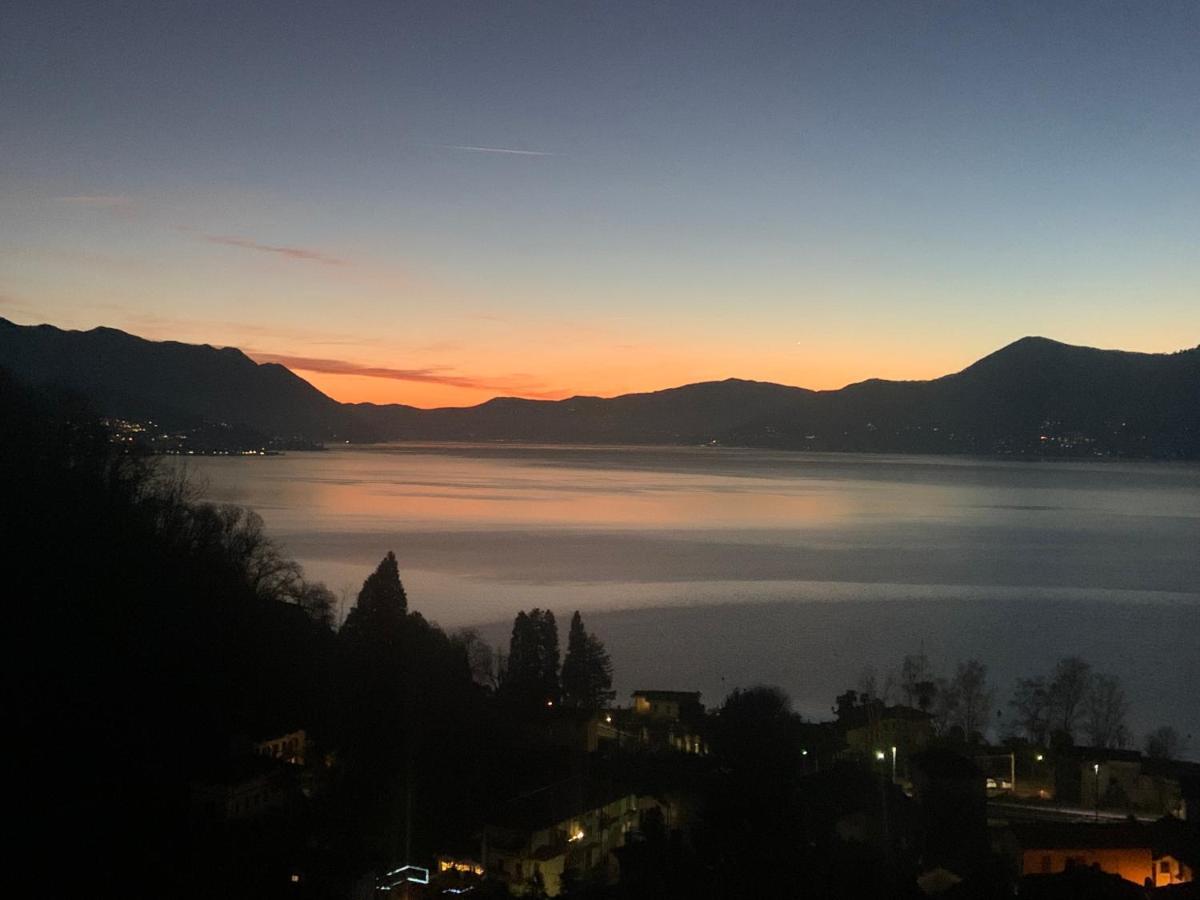 Casa Colmegna mit traumhaften See- und Bergblick Luino Zimmer foto
